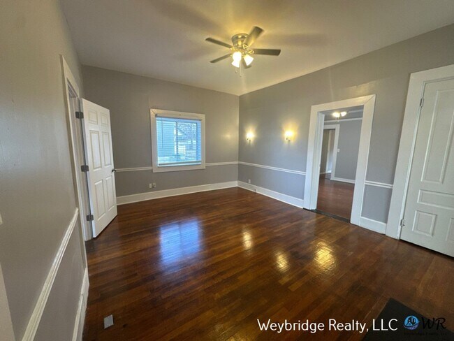 Building Photo - 8402 Curzon Ave