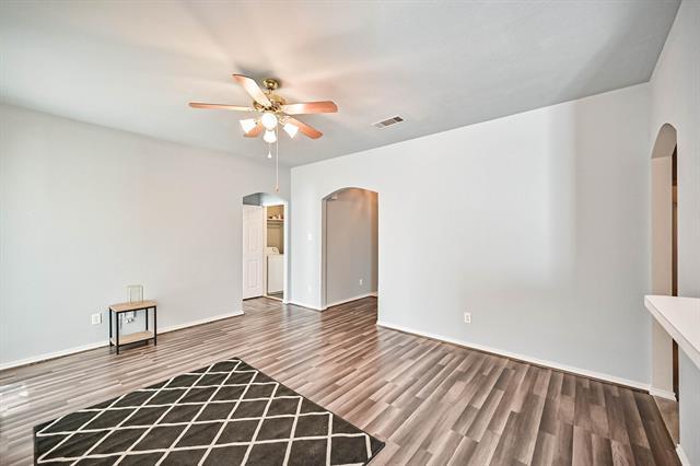 Building Photo - 415 Preston Dr