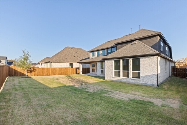 Building Photo - 2380 Rainforest Dr
