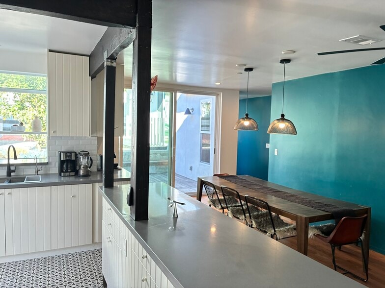 Building Photo - 3447 Community Ave