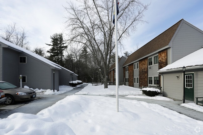 Building Photo - Rochester East