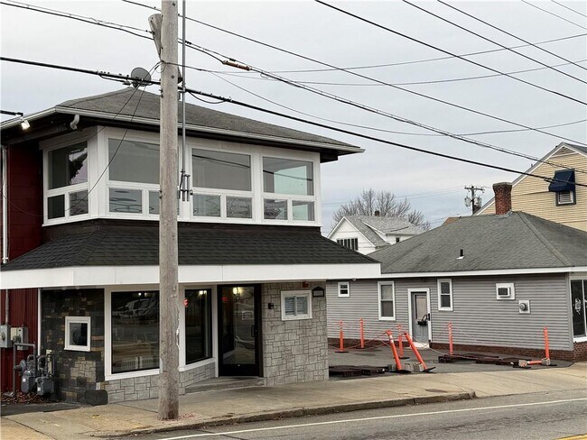 Building Photo - 1037 Cass Ave