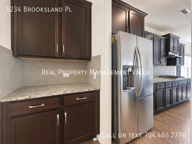Building Photo - 1234 Brooksland Pl