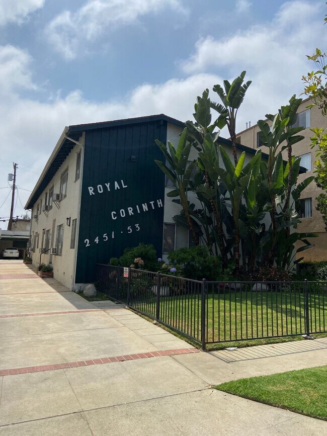 Building Photo - 2451 Corinth Ave