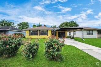 Building Photo - 2404 Grape Ln