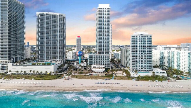 Building Photo - 4011 S Ocean Dr