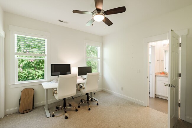 Building Photo - Available 9/22/25! Gorgeous 2-Story Home i...