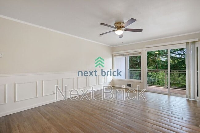 Building Photo - 130 105th Ave SE