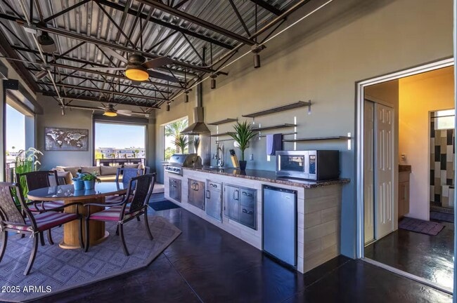 Building Photo - 7020 E 1st Ave