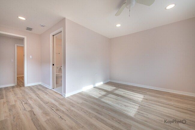 Building Photo - 2029 S Canalport Ave