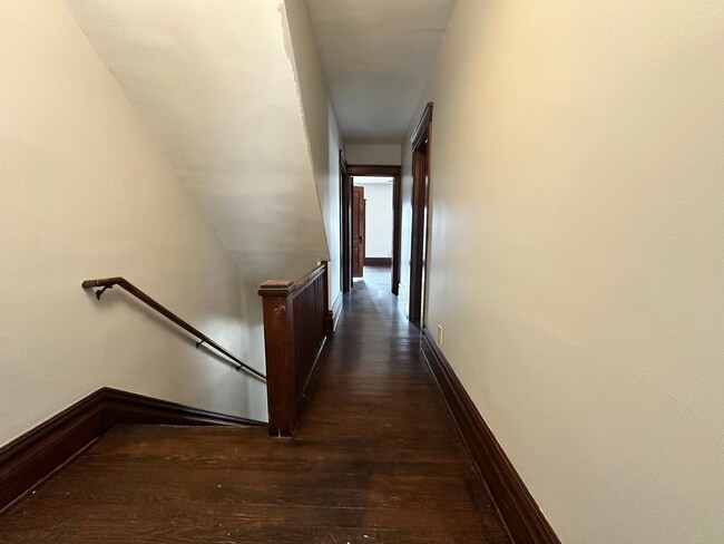 Building Photo - 9 Groveland St