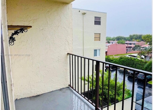 Building Photo - 14250 SW 62nd St