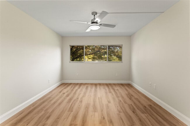 Building Photo - 1501 SW 131st Way