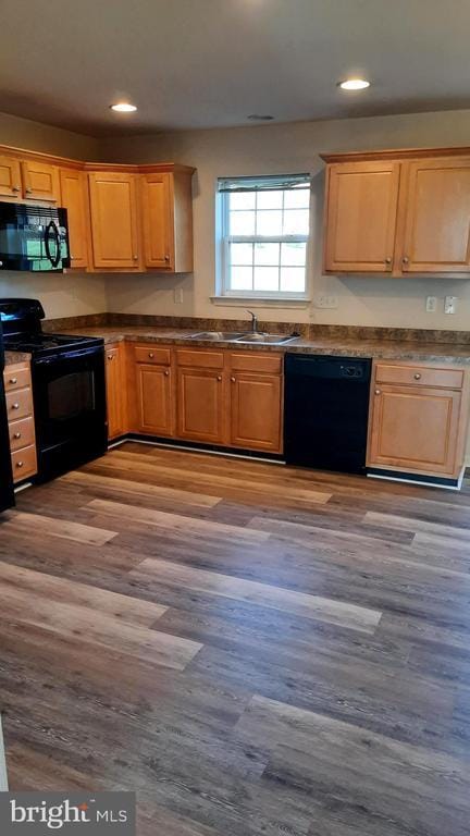 Building Photo - 2439 Newtown Dr