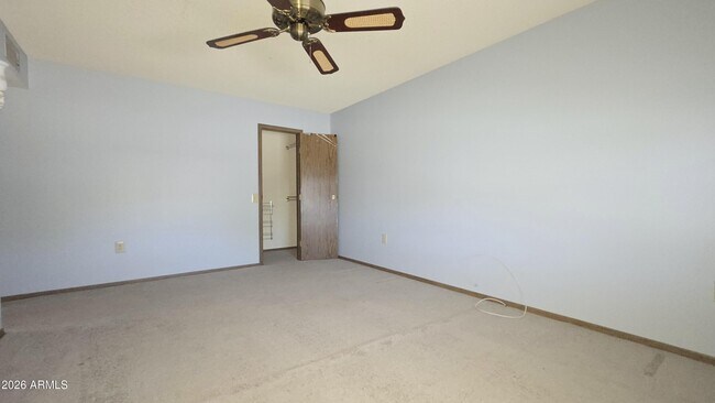 Building Photo - 11014 W Granada Dr