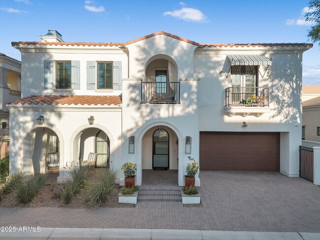 Building Photo - 3507 North 39th Pl