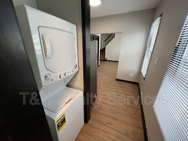 Building Photo - 1407 S Alabama St