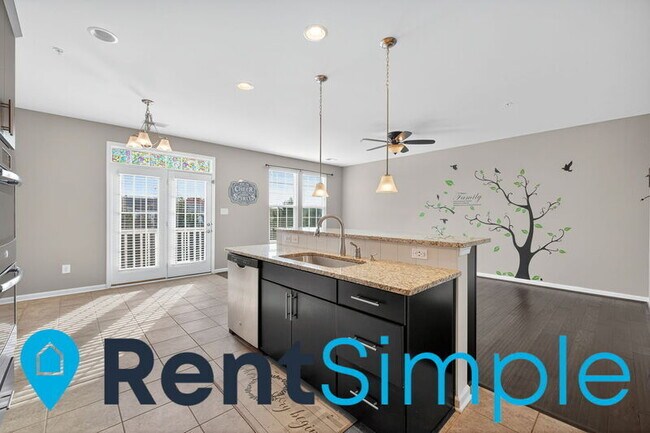 Building Photo - 7485 Brunson Cir