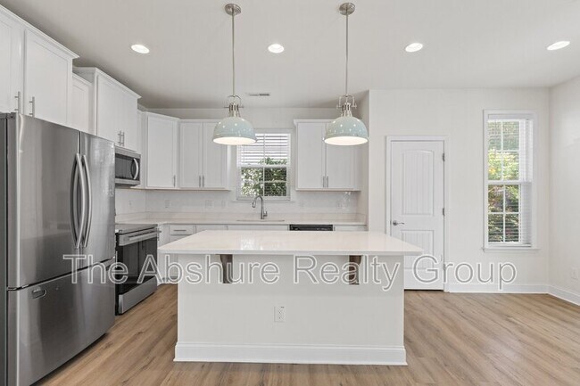 Building Photo - 404 Avery Glenn Way