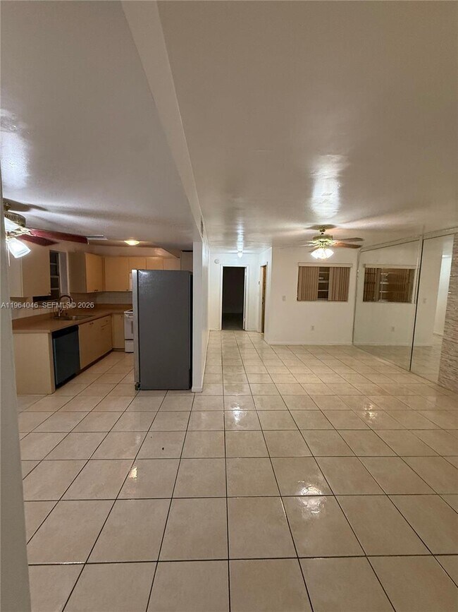 Building Photo - 11101 Royal Palm Blvd