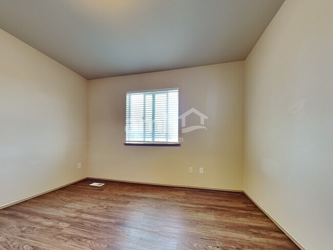 Building Photo - 7815 205th St E