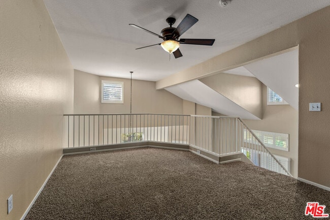 Building Photo - 1010 S Farralon Ln