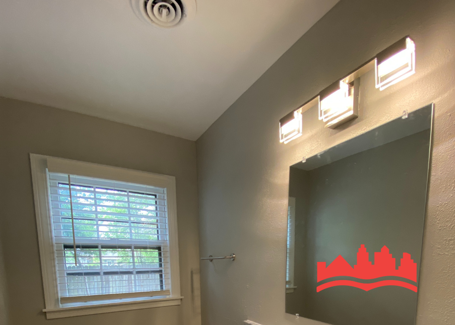 Building Photo - 8510 Farmington Cove
