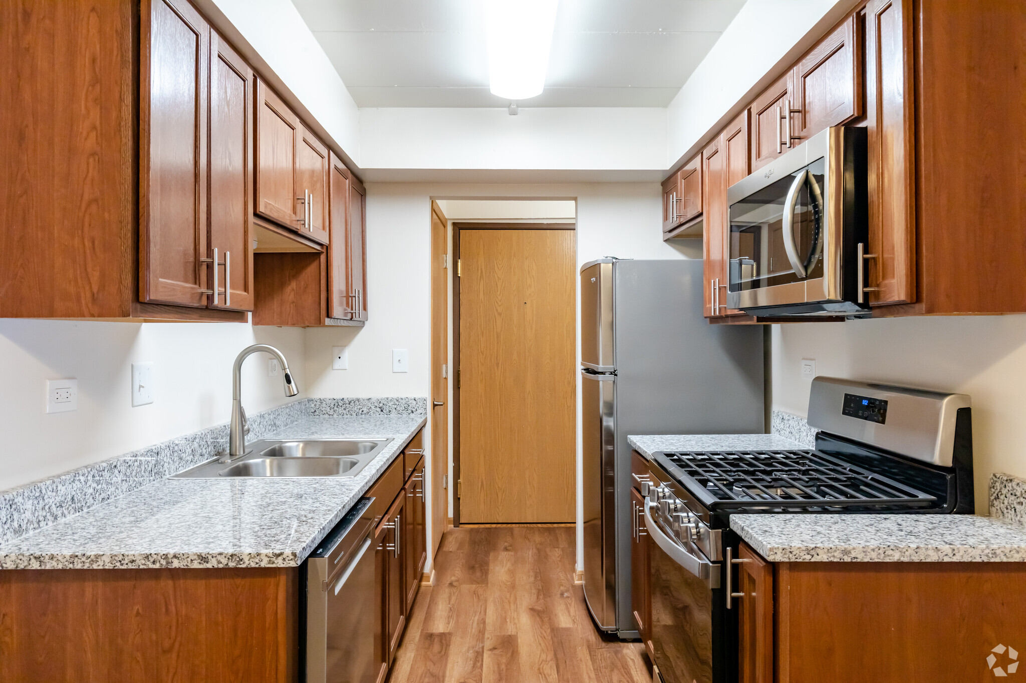 1BR, 1BA - Ashley - Kitchen - Orchard Lakes Apartments