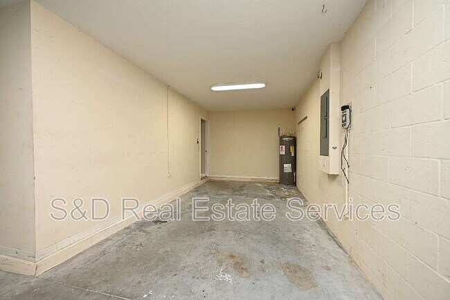 Building Photo - 7147 Cedarcrest Blvd