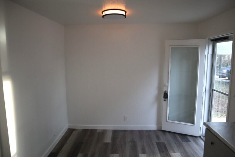 Building Photo - 5622 S 1300 E