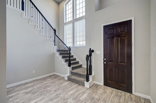 Building Photo - 28011 Langsdale Ct