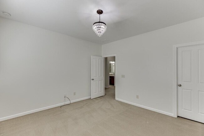 Building Photo - 6925 Fellowship Ln