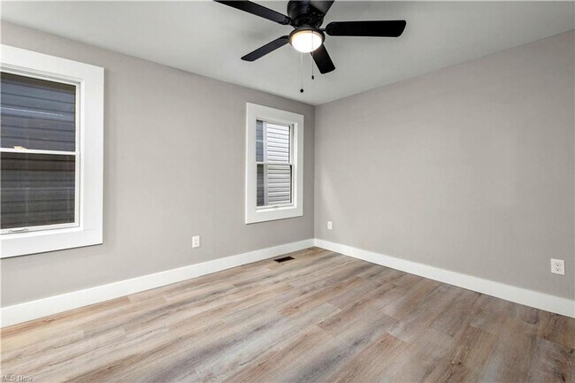 Building Photo - 254 - Whitman