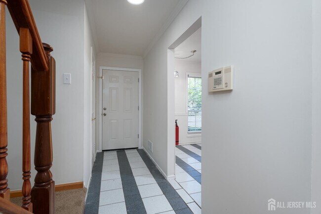 Building Photo - 357 Hadleigh Ln