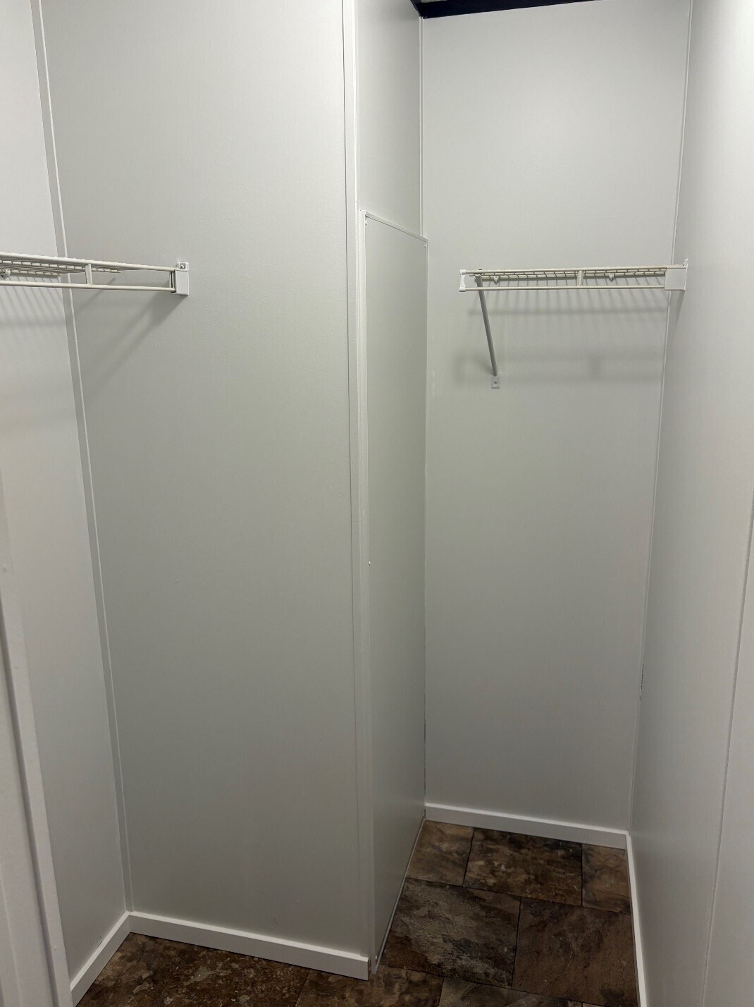 Building Photo - 2331 Windover Dr