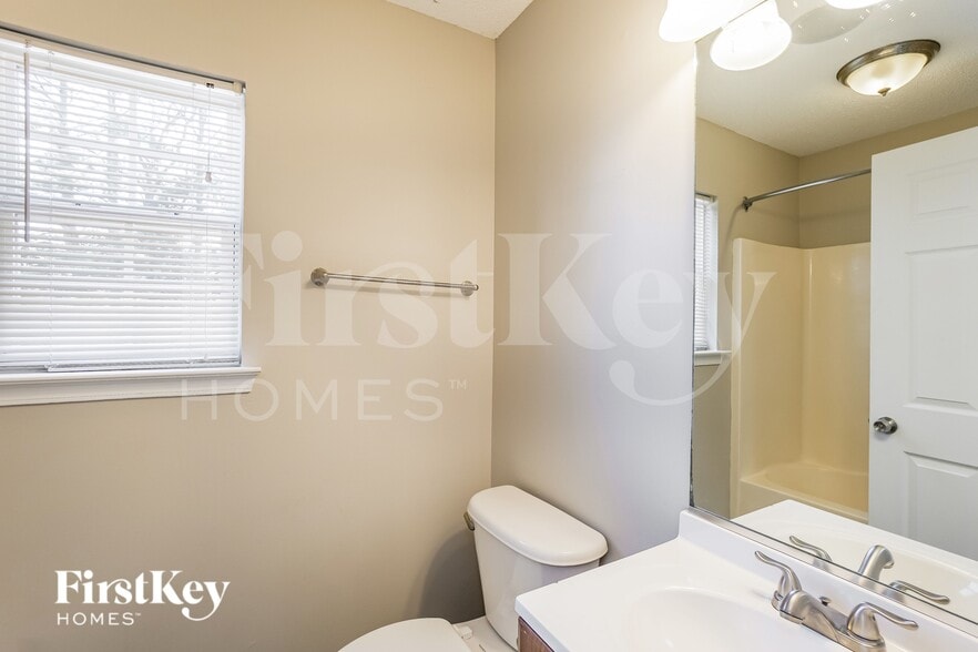 Building Photo - 120 Pointer Dr