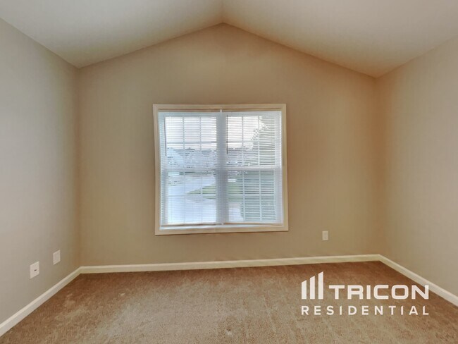 Building Photo - 731 Longitude Way