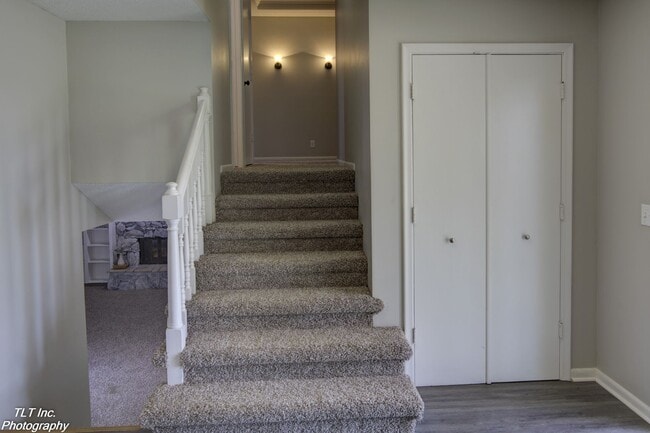 Building Photo - WELCOME HOME!