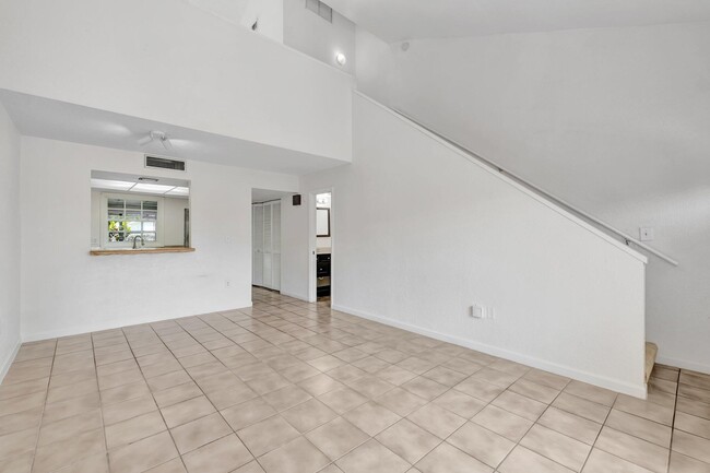 Building Photo - 2707 N Hwy A1A