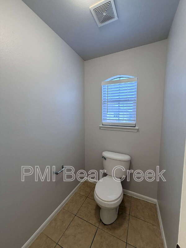 Building Photo - 6407 Waldron Dr