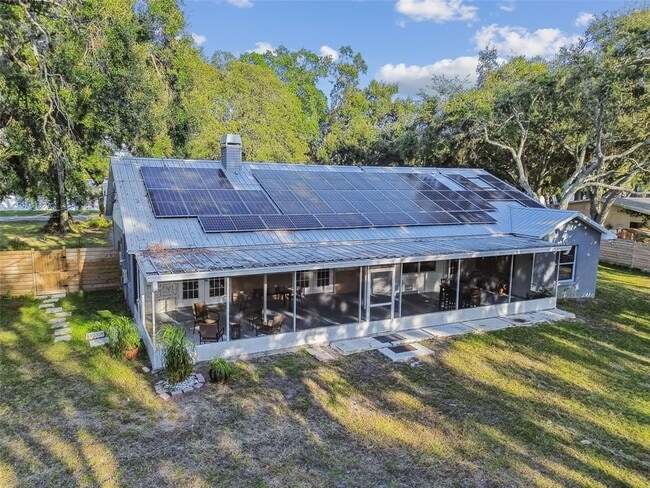 Building Photo - 15410 Manning Dr