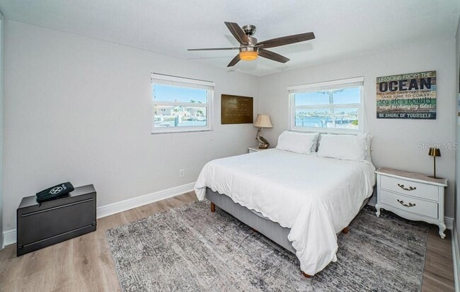 Building Photo - 2180 Dolphin Blvd S