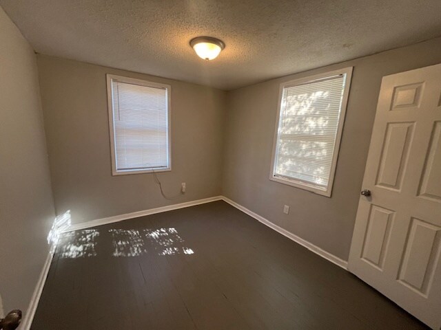 Building Photo - 3811 San Juan Ave