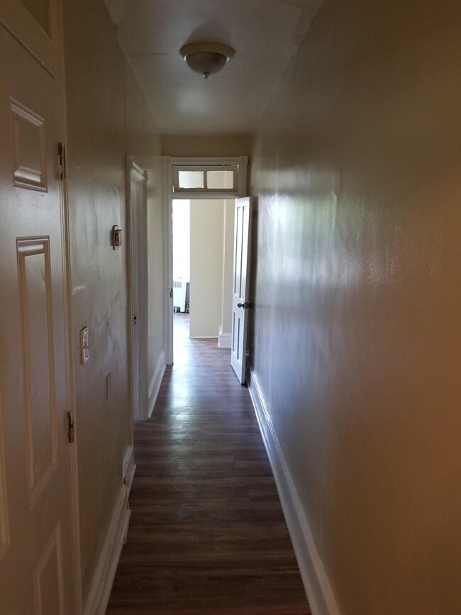 Building Photo - 2200 Washington St