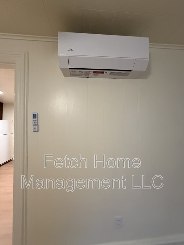 Building Photo - 243 Old Leacock Rd