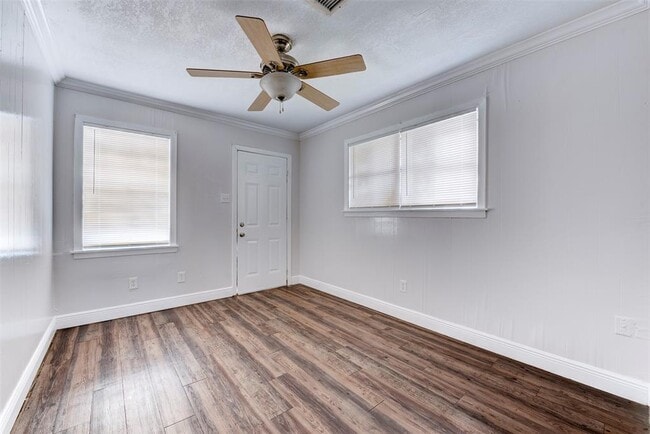 Building Photo - 1209 Cabell St