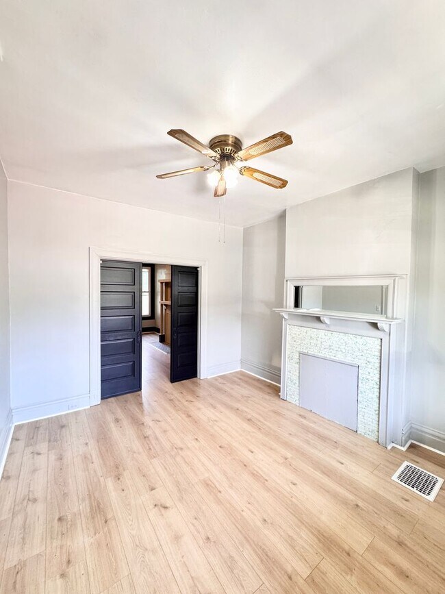 Building Photo - 504 1/2-506-508 Peebles St