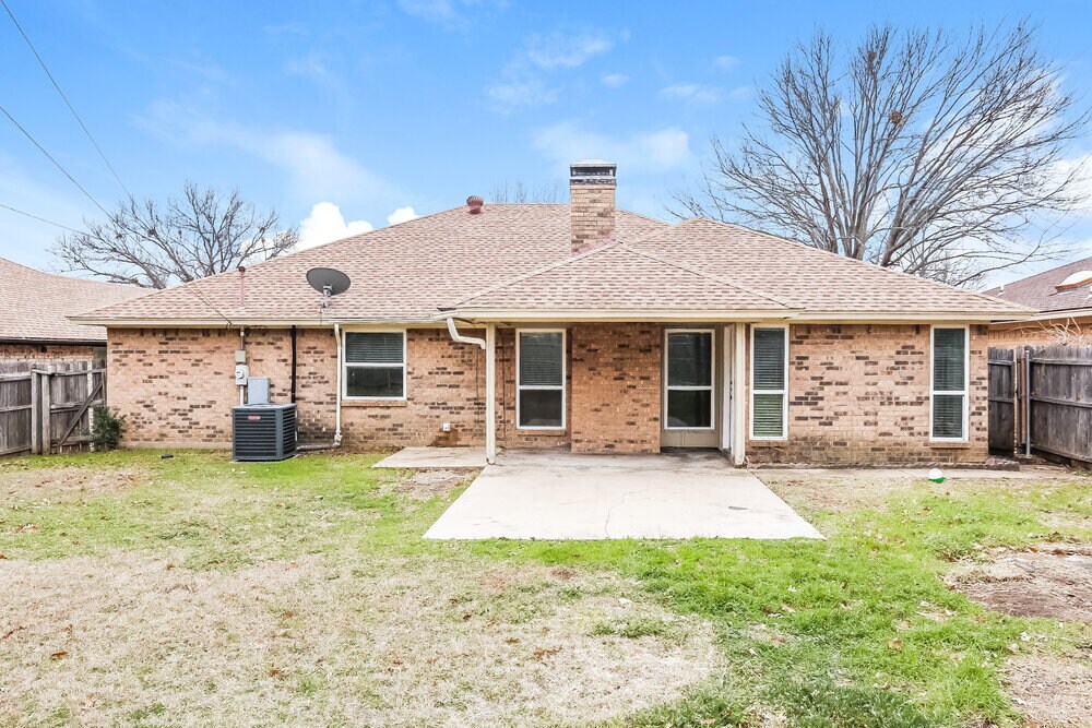 Building Photo - 3516 Wedgworth Rd S