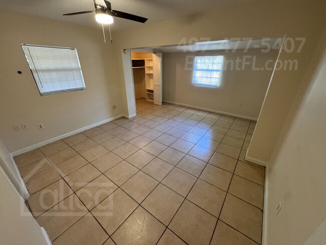 Building Photo - Lovely 3/2 in Orlando, FL - Move-In Specia...