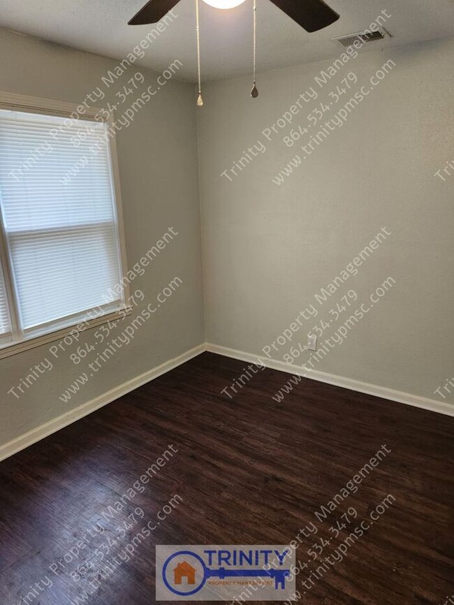 Building Photo - Partially furnished! City of Due West near...